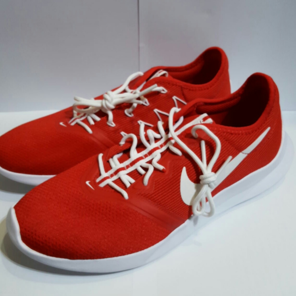 Nike Women's VTR Sneakers